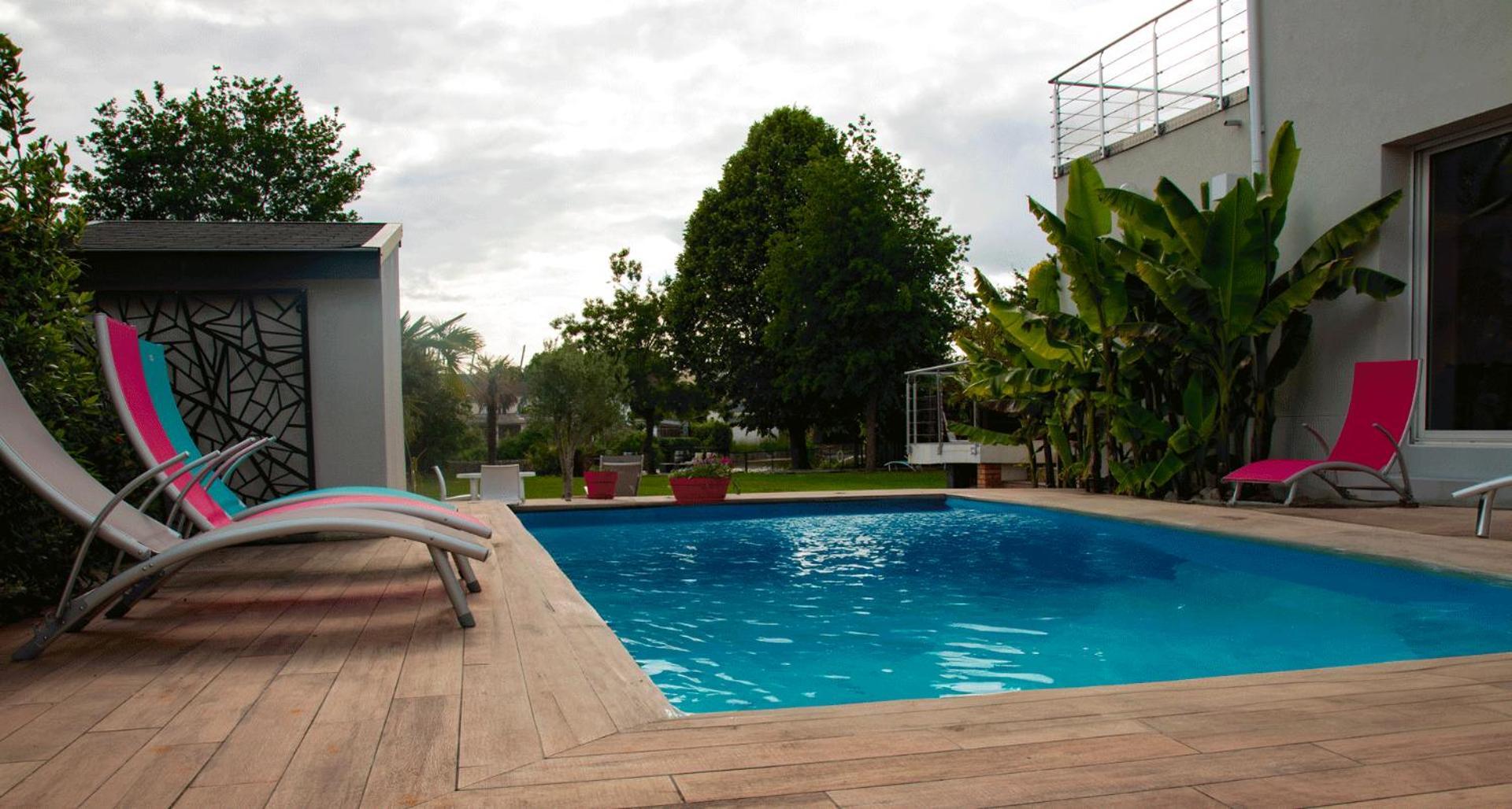 Bords De Sarthe Bed & Breakfast เลอม็องส์ ภายนอก รูปภาพ